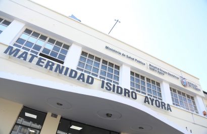 Gobierno de Ecuador despide médicos en hospital materno; Federación Médica Ecuatoriana anunció que emprenderá acciones legales