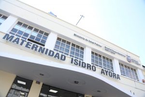 Gobierno de Ecuador despide médicos en hospital materno; Federación Médica Ecuatoriana anunció que emprenderá acciones legales