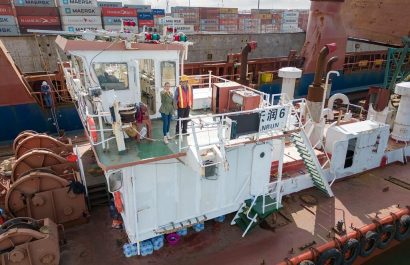González acusa a Aguiñaga de politizar el fin del contrato de dragado del río Guayas