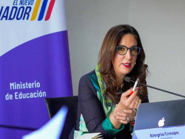 Gremios de docentes se reúnen con la ministra de Educación para hablar sobre la seguridad en los establecimientos educativos. (Ministerio de Educación).