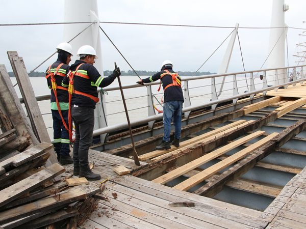 La Fundación Malecón 2000 avanza en obras de reparación y mantenimiento en áreas clave para garantizar la seguridad y experiencia.