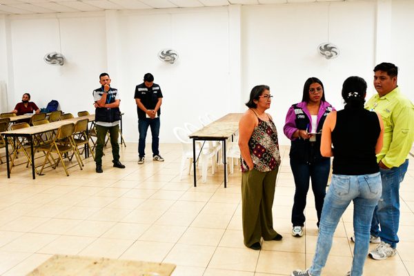 El Municipio de Guayaquil regulariza casas comunales en zonas populares para ofrecer capacitación gratuita y fomentar la organización barrial.