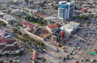 El paso elevado en la Avenida del Bombero en Guayaquil incorpora estándares ambientales internacionales, medidas de mitigación y vigilancia.