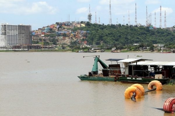 Prefectura del Guayas cancela contrato de dragado por incumplimientos