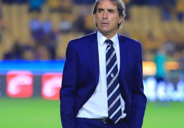 Guillermo Almada, extécnico de Barcelona SC, será presentado este martes como nuevo entrenador del Real Valladolid en España.