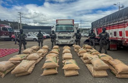 Hombre es detenido con precusores químicos en Tulcán.