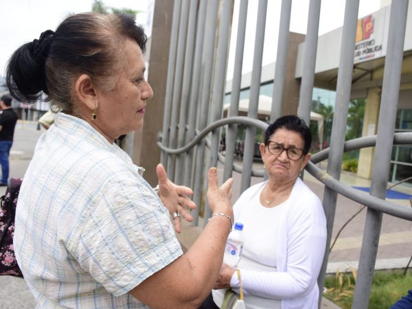 Beatriz Molina, lamentó que su madre no le puedan dar una cita con el especialista.