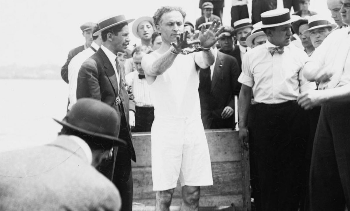 Harry Houdini, el escapista más grande de todos los tiempos