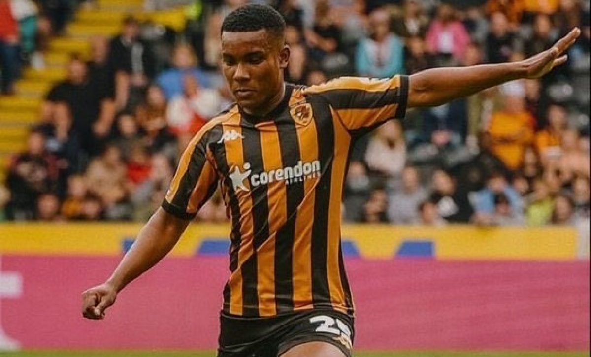 Hull City no comprará a Óscar Zambrano y el jugador regresa a Liga de Quito