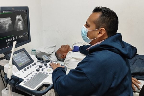 Los ecógrafos del Hospital del IESS Portoviejo, estuvieron dañados varios meses.