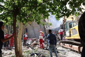 Israel bombardea la sede de la televisión pública iraní