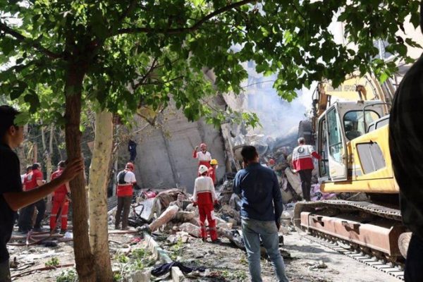 Israel bombardea la sede de la televisión pública iraní