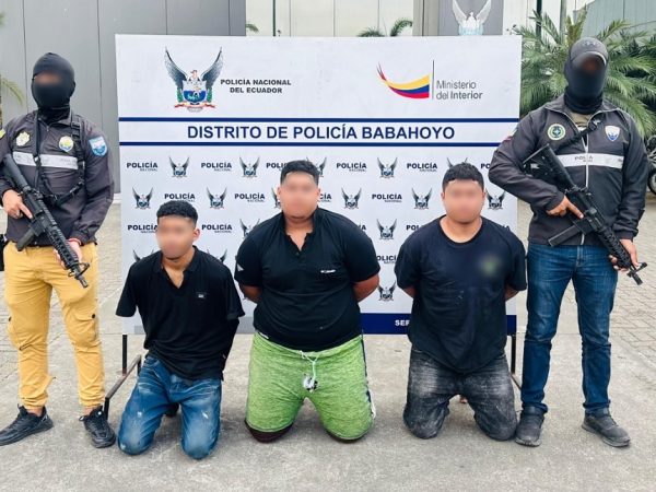 John Reimberg, ministro del Interior, cumplió su promesa de revelar los nombres de jueces y fiscales que otorgan medidas sustitutivas a presuntos delincuentes.