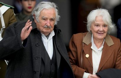 José Mujica estuvo casado con Lucía Topolansky, ella lo acompañó durante el proceso de su enfermedad hasta su muerte. (Internet).