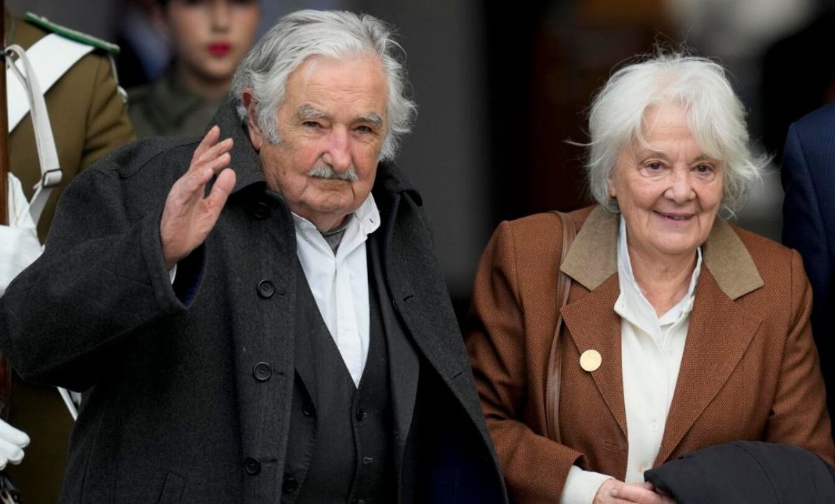 José Mujica estuvo casado con Lucía Topolansky, ella lo acompañó durante el proceso de su enfermedad hasta su muerte. (Internet).