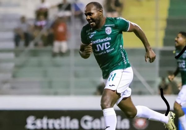 Juan Luis Anangonó busca entre con un club de LigaPro tras salir de Marathón por golpear a un compañero