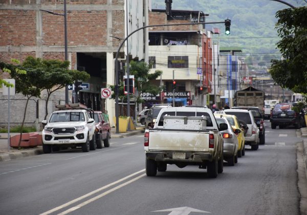 Tráfico en Portoviejo: Qué avenidas evitar al conducir de regreso a casa
