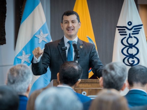 La Cámara de Comercio de Guayaquil cumple 136 años al servicio del sector empresarial. (CCG).