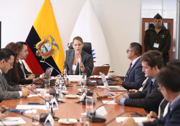 La Comisión de Justicia tramita reforma legal para fortalecer el pluralismo jurídico y la cooperación entre la justicia ordinaria e indígena. (Asamblea Nacional).