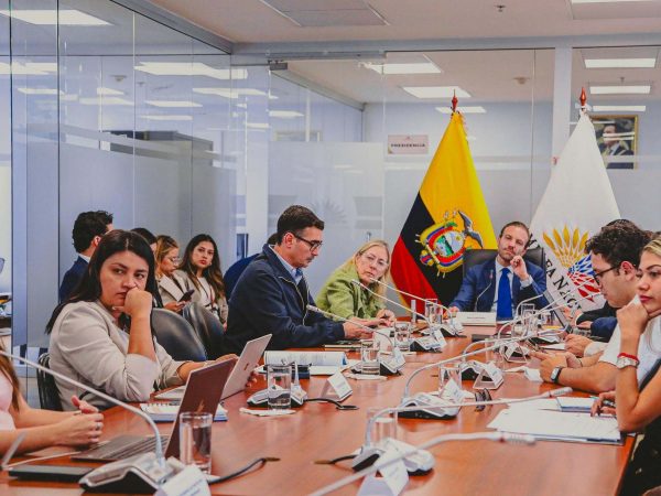 La Comisión de la Salud revisa propuestas para fortalecer subniveles de atención y prevenir el cáncer en Ecuador. (AN).
