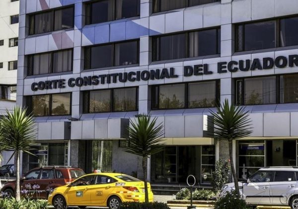 La Corte Constitucional de Ecuador rechazó por unanimidad una propuesta de Asamblea Constituyente en el país.