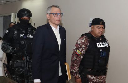 La Fiscalía General del Estado (FGE) solicitó una pena de 13 años de prisión para el exvicepresidente Jorge Glas y el exsecretario técnico Carlos Bernal.