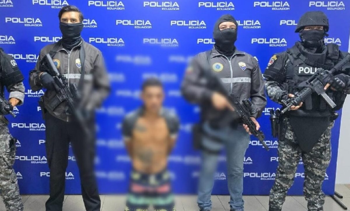 La Policía Nacional capturó a José M., conocido como alias Bambazo, en el operativo Fénix 173. Dicha intervención se ejecutó en el distrito Pascuales, Guayaquil.