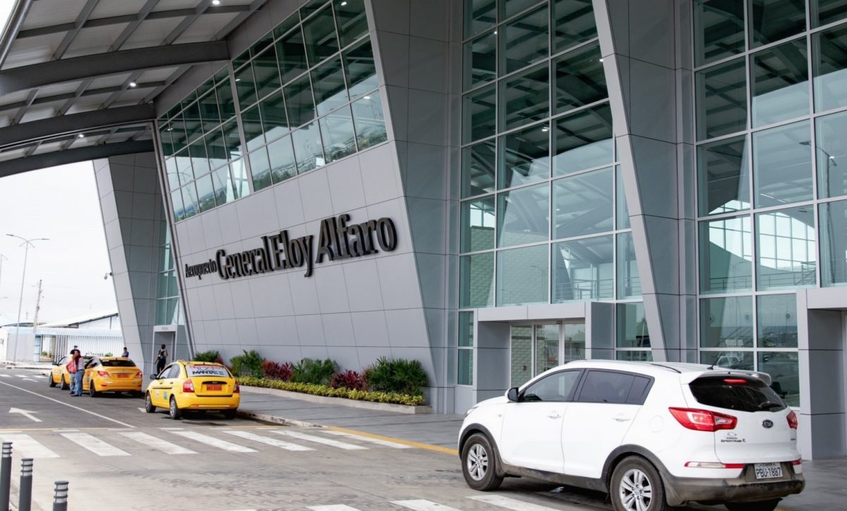 La asignación presupuestaria proyectada para el aeropuerto Eloy Alfaro es de 190 mil dólares.
