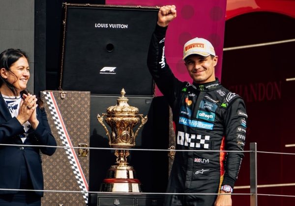 Lando Norris aprovecha penalización de Piastri para ganar el Gran Premio de Gran Bretaña