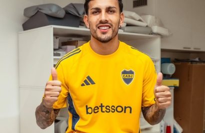 Leandro Paredes regresa a Boca Juniors y es recibido por miles de hinchas en La Bombonera