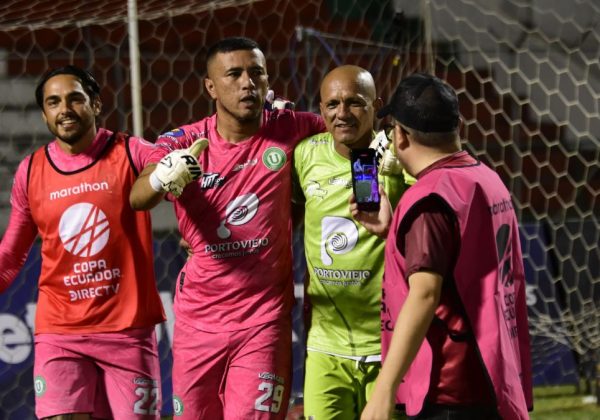 Liga de Portoviejo: Así reaccionan figuras destacadas tras la clasificación del club a 16avos de la Copa Ecuador. (El Diario).