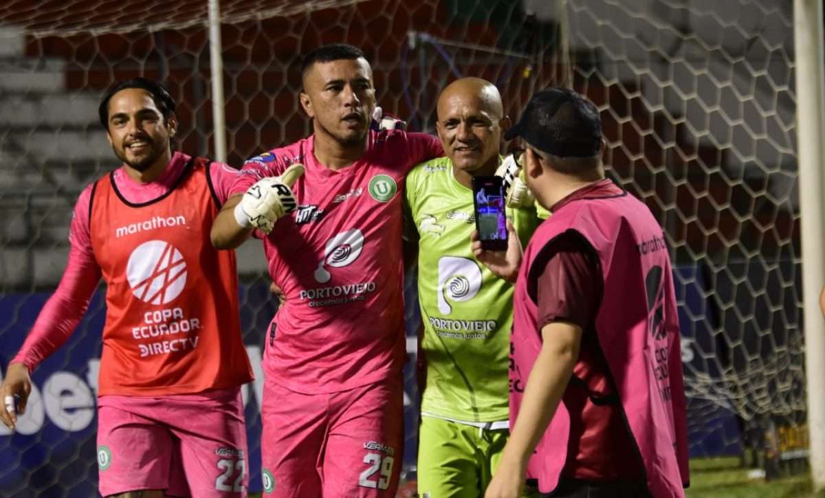 Liga de Portoviejo: Así reaccionan figuras destacadas tras la clasificación del club a 16avos de la Copa Ecuador. (El Diario).