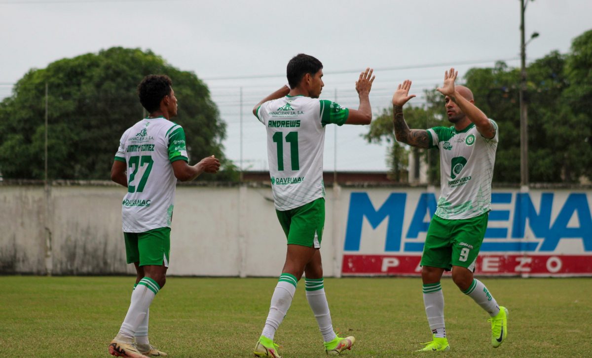 Liga de Portoviejo goleó a Ciudad de Pedernales y se clasificó a la segunda fase.
