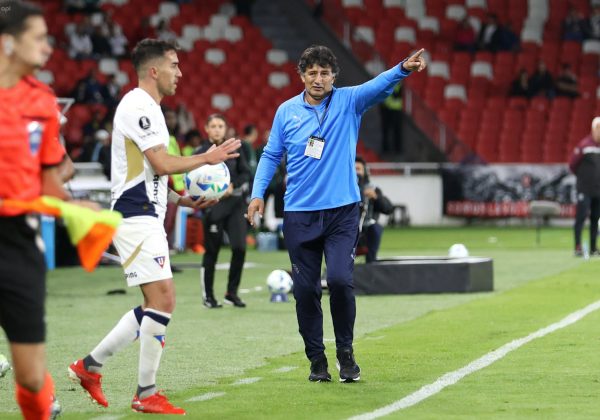 Liga de Quito acelera el proceso para designar nuevo cuerpo técnico en medio de un mar de carpetas.