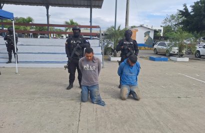 Los detenidos fueron presentados durante una rueda de prensa de la Policía Nacional, antes de ser puestos a órdenes judiciales.