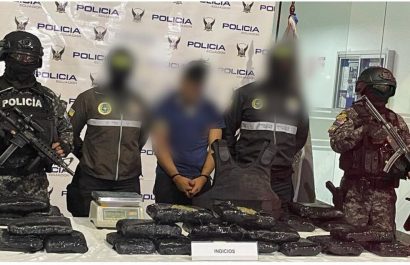 Los detenidos y las evidencias fueron presentadas por la Policía Nacional.