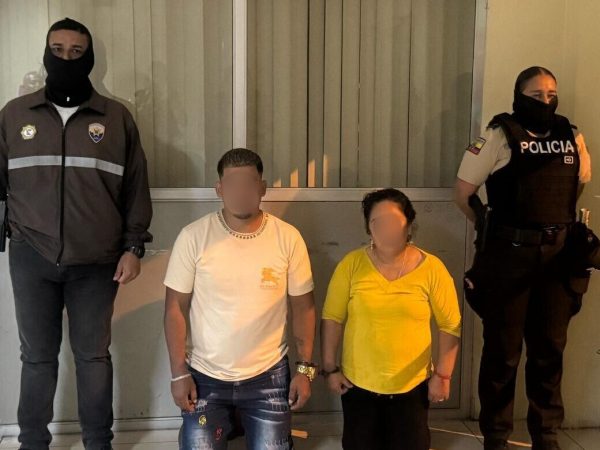 Los sospechosos del robo de una camioneta quedaron a órdenes de las autoridades judiciales.
