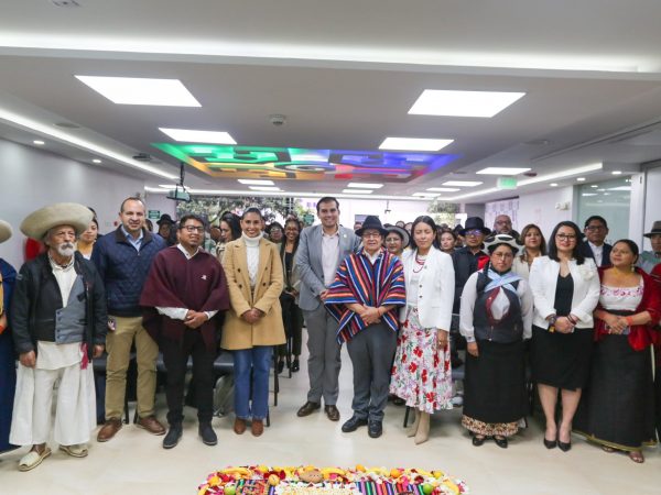 MIES dona terreno de 47.121 metros cuadrados a la Universidad Intercultural Amawtay Wasi