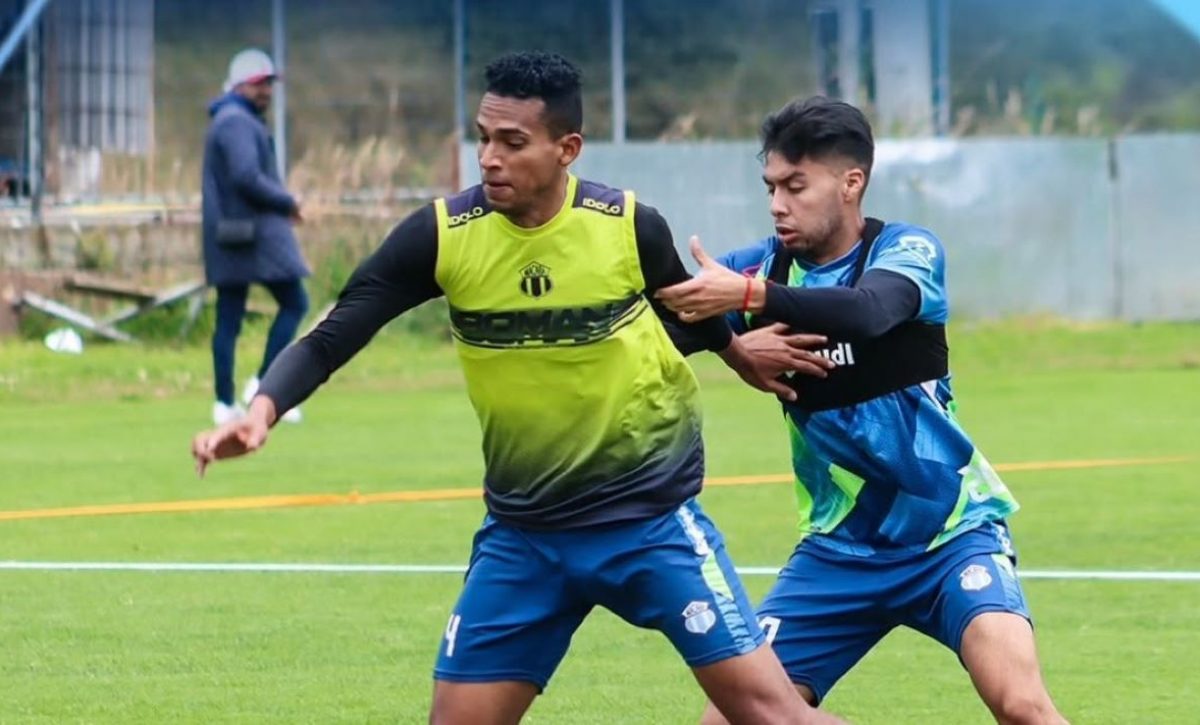 Macará suspende entrenamientos por deudas antes de enfrentar a Delfín