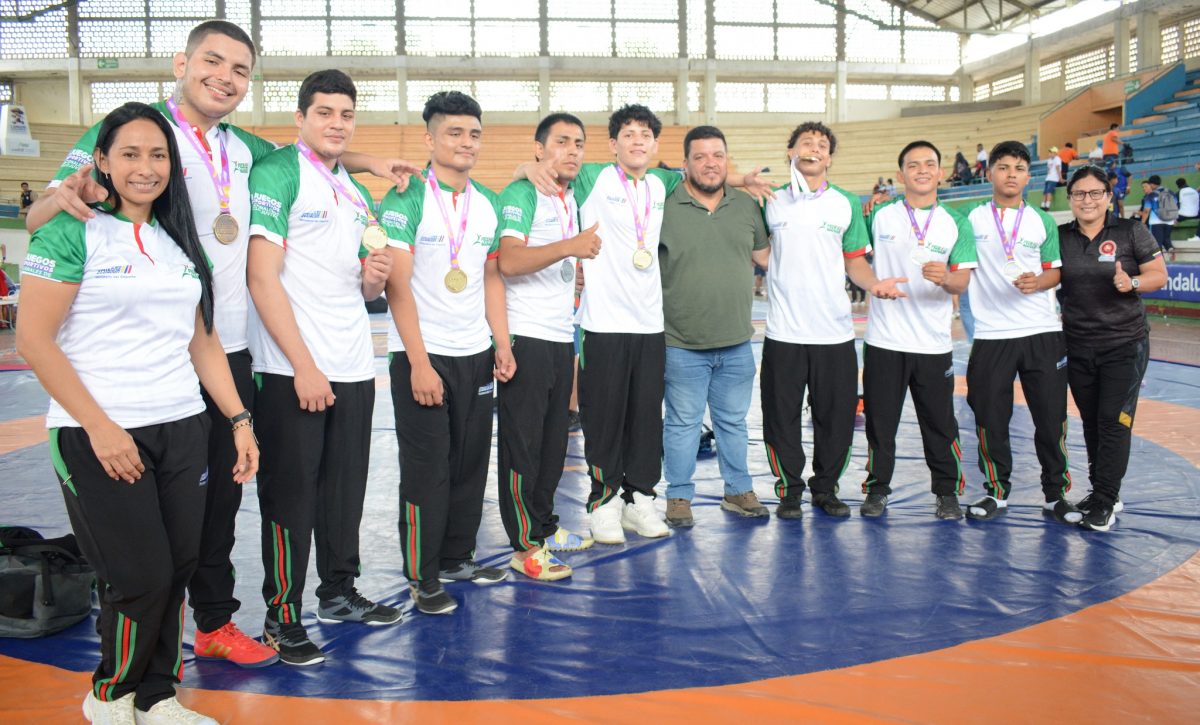 Manabí brilla en lucha y Napo en levantamiento de pesas en los Juegos Nacionales Juveniles