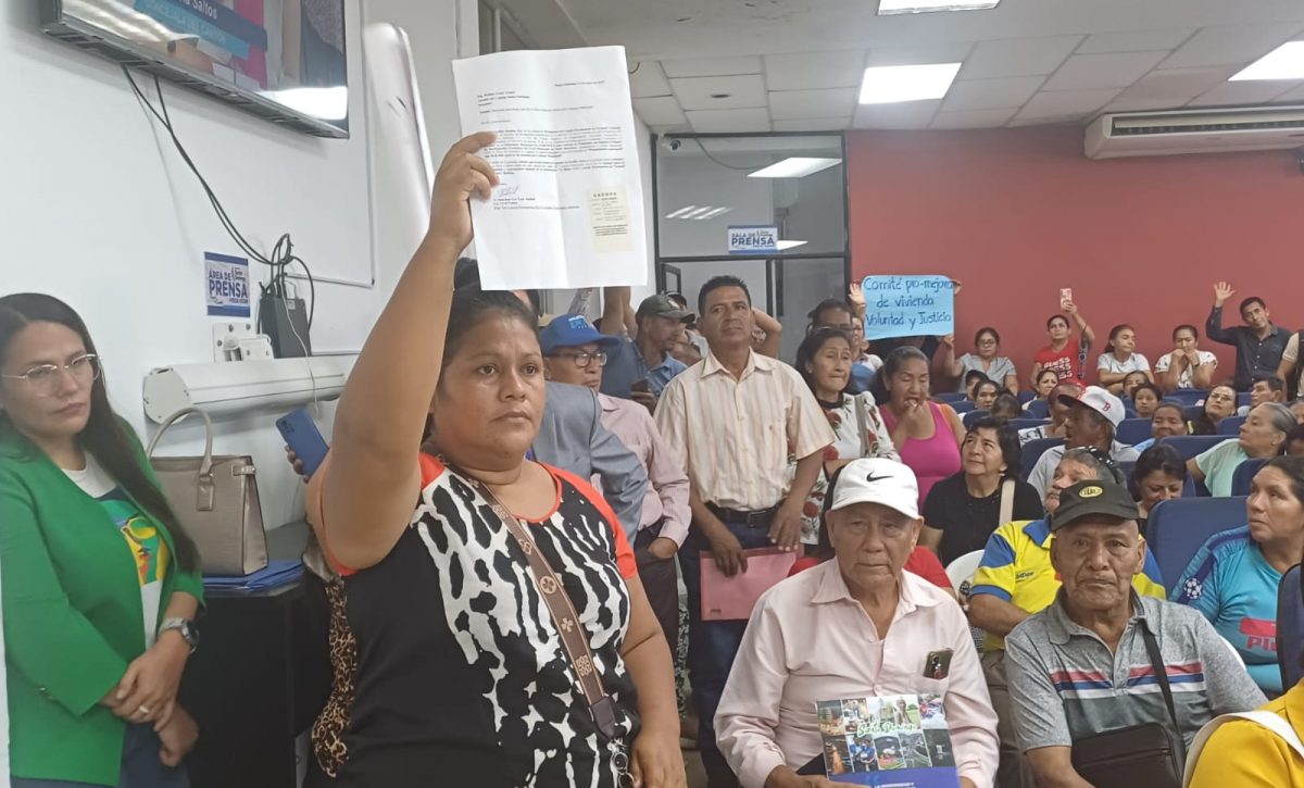 Más de 1.500 familias afectadas por terrenos vendidos irregularmente en Santo Domingo