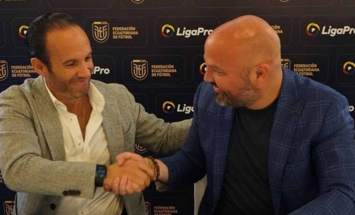 Miguel Ángel Loor cuestiona a Francisco Egas por gestión en la FEF