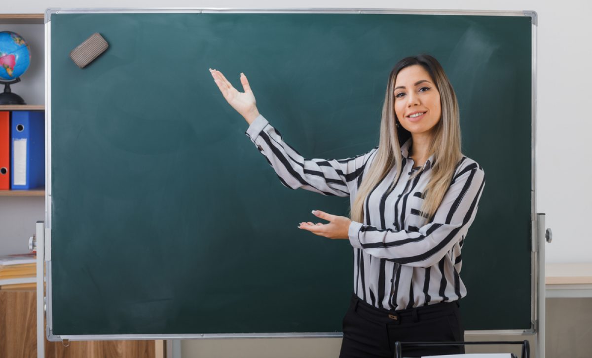 Ministerio de Educación lanza convocatoria para docentes, psicólogos y trabajadores sociales