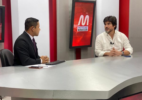Ministro José de la Gasca en Manabí, Compromisos en Educación, Seguridad y Desarrollo