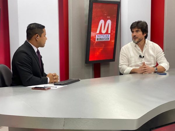Ministro José de la Gasca en Manabí, Compromisos en Educación, Seguridad y Desarrollo