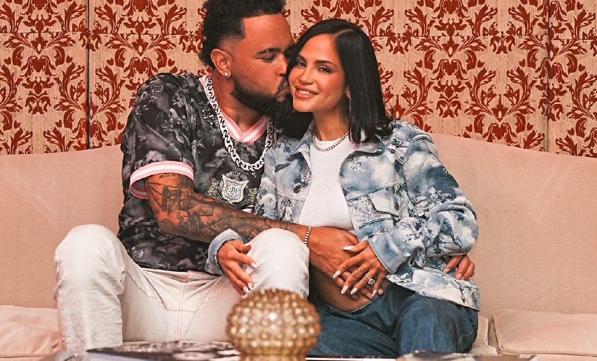 Natti Natasha y Raphy Pina anunciaron que serán padres por segunda vez.