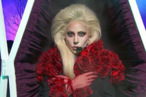 Netflix confirma a Lady Gaga en el elenco de Merlina para 2025