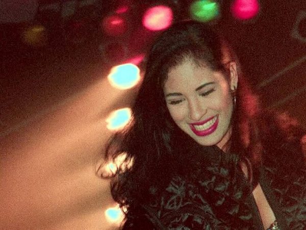 Netflix estrenará Selena y Los Dinos, un documental autorizado de la Reina del Tex-Mex