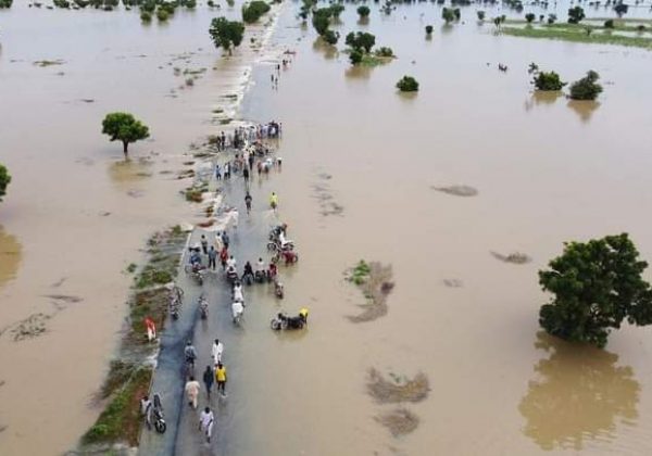 Nigeria suspenderá tareas de rescate tras inundaciones que ya dejan más de 200 muertos