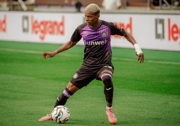 Nilson Angulo anota en la victoria 3-0 de Anderlecht ante Sheriff Tiraspol